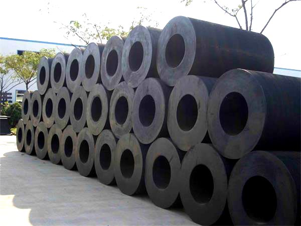 Workshop Of Cylindrical Rubber Fender(Y Type) 