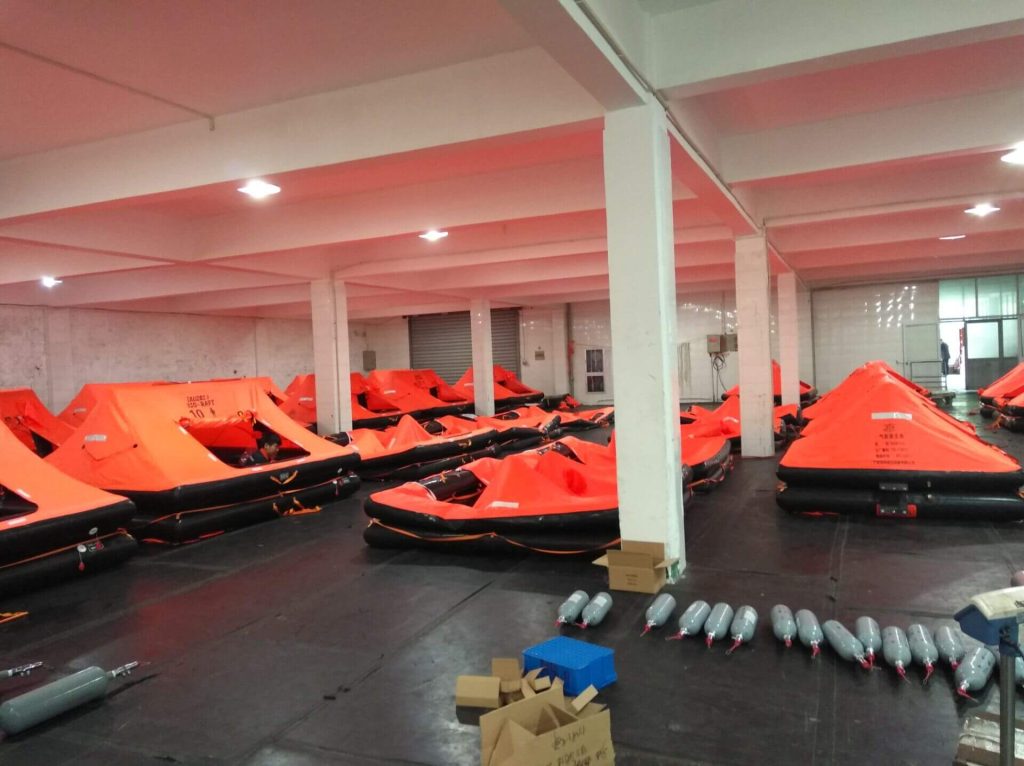 Workshop Of Davit Launched Inflatable Life Raft