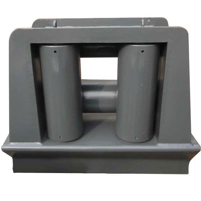 Universal roller fairlead