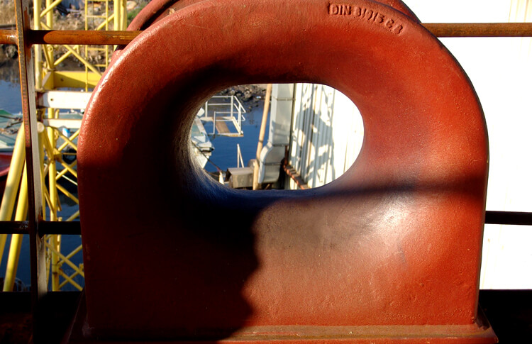 mooring chock