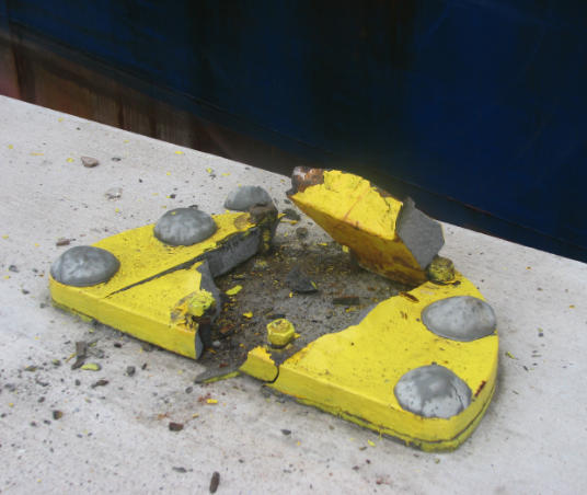 mooring bollard failure