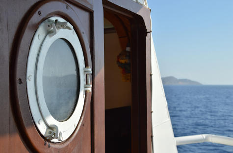 Anti-fog Coatings in Marine Windows